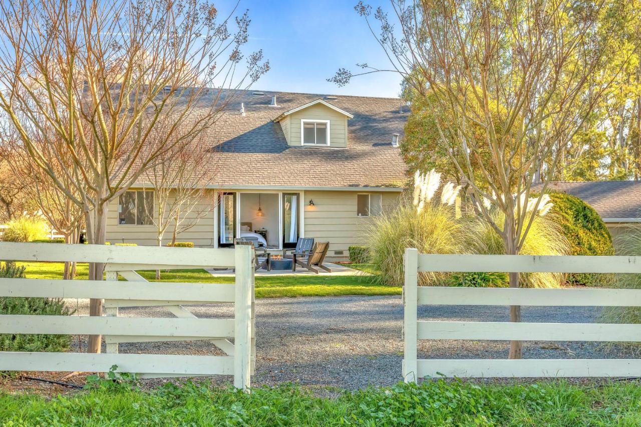 Pearson Manor Villa Sonoma Exterior photo